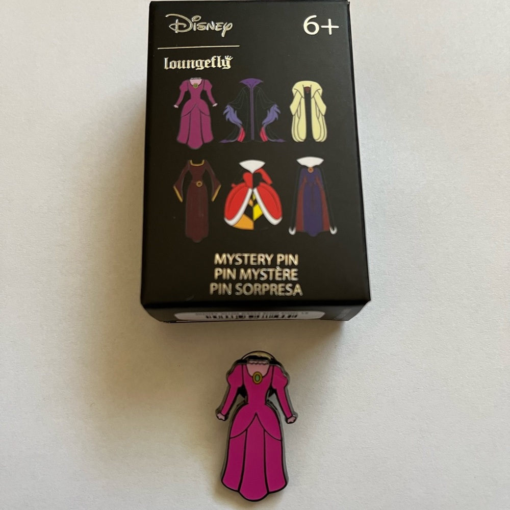 Disney Loungefly Mystery Pin VillIan Dress Lady Tremaine New